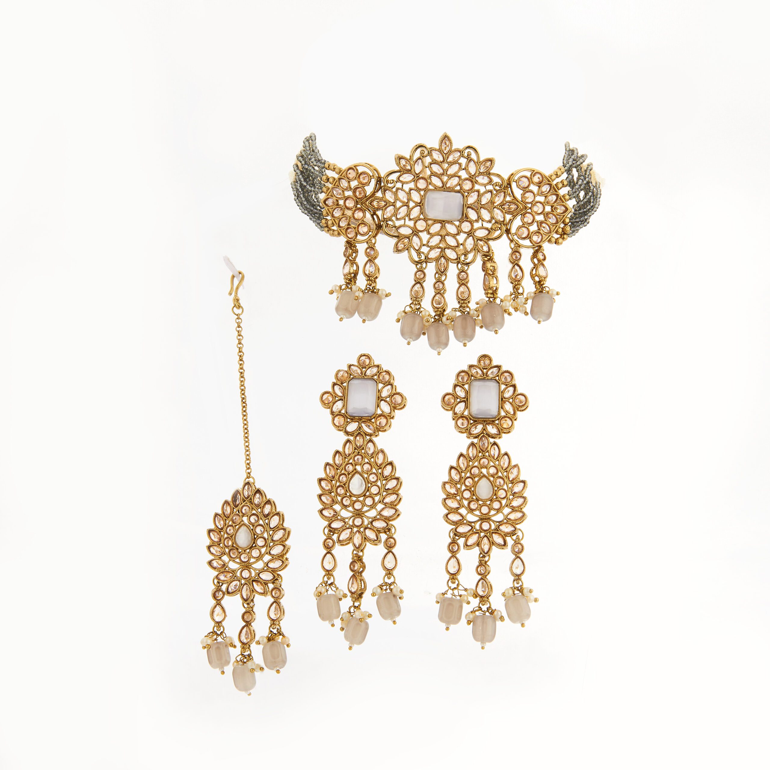 Stone Kundan Choker Necklace Set with Earrings and Maang Tikka